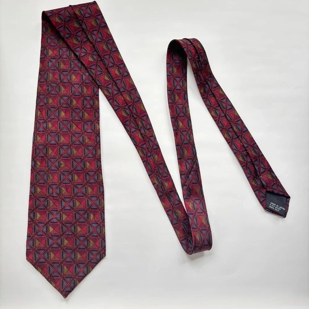 Jhane Barnes Original Fabric Silk Necktie Red Geometric Made in Japan 4x58